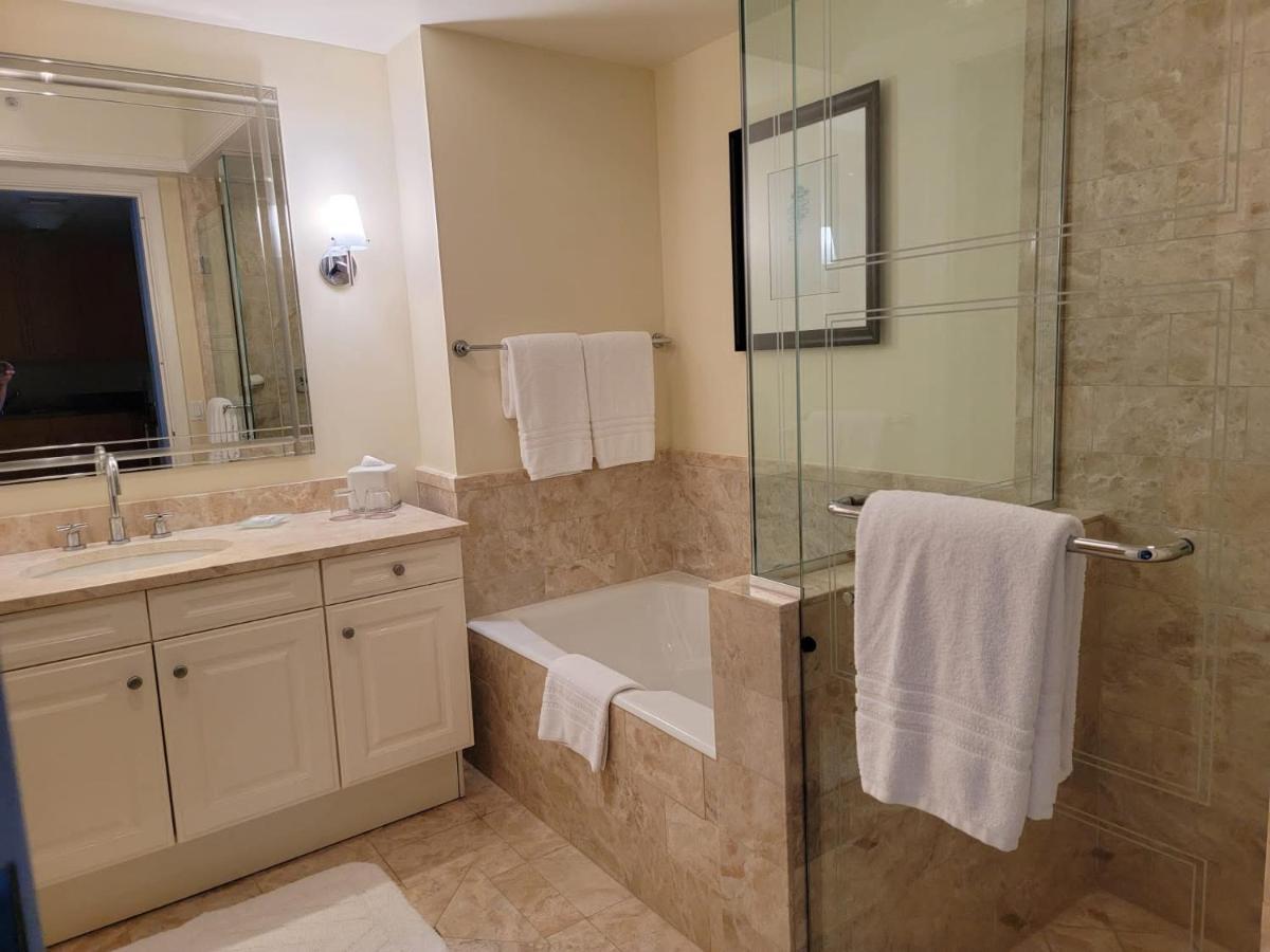 Four Seasons Suite Маями Екстериор снимка