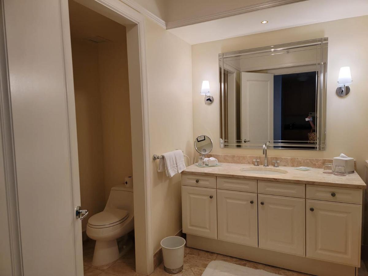 Four Seasons Suite Маями Екстериор снимка