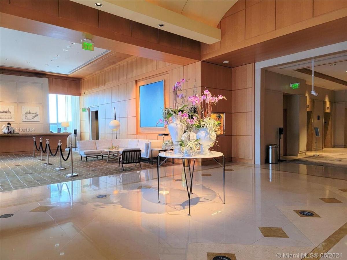 Four Seasons Suite Маями Екстериор снимка