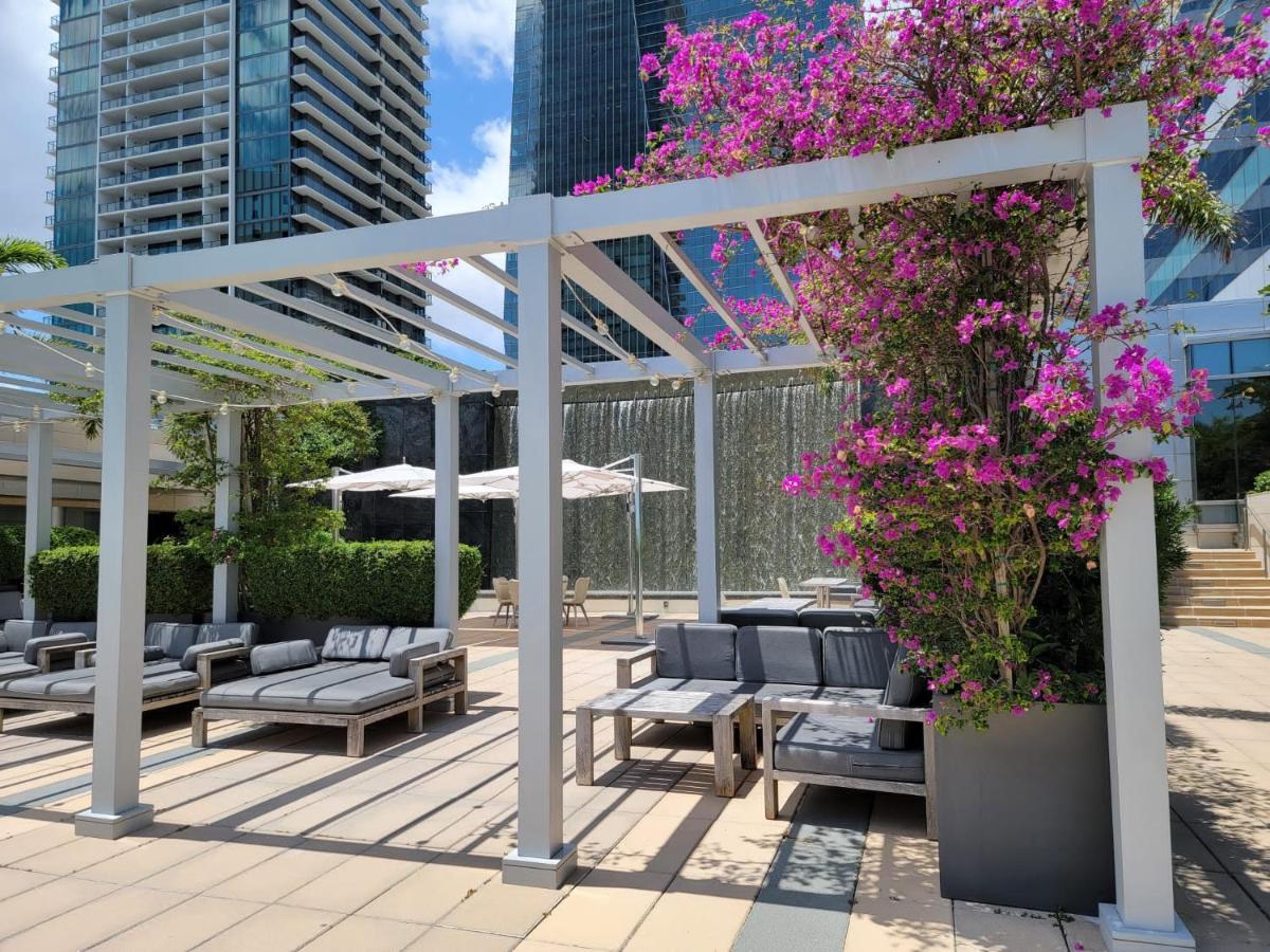 Four Seasons Suite Маями Екстериор снимка